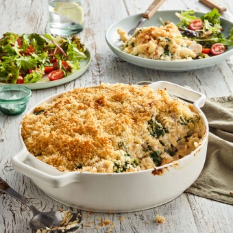 Chicken spinach pasta bake recipe with parmesan crumb