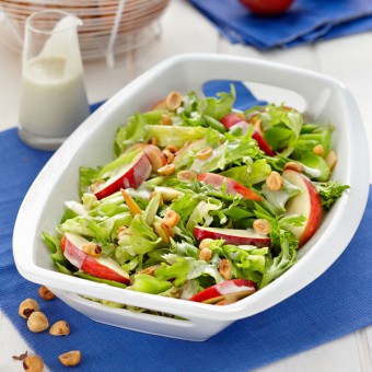 Crisp Green Salad With Blue Cheese Dressing