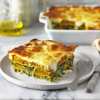 Vegetarian lasagne with spinach, ricotta and pumpkin
