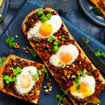 Turkish bread with spiced lamb and eggs 