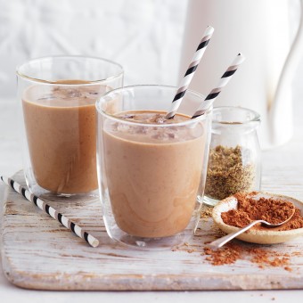 Almond Milk smoothie Cacoa and Nut Protein