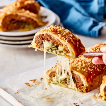 Giant Family size sausage roll recipe 