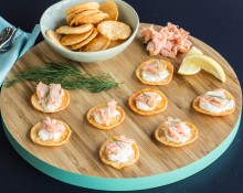 Hot Smoked Salmon on Cobs Hip Chips