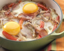 Egg Pan with Leg Ham, Red Onion and Capsicum