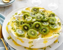 Classic Pavlova with Lemon Curd and Kiwi Fruit