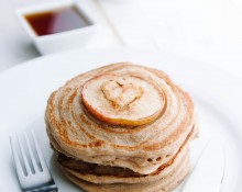 Vegan Apple and Cinnamon Pancakes