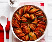 Garlic roast potato and sage wreath