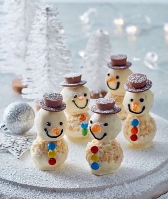 White Chocolate Crackle Snowmen Recipe