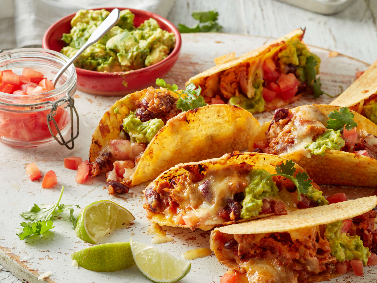 Taqueria-Style Chicken Tacos Recipe (30 Minutes!) - The Food Charlatan