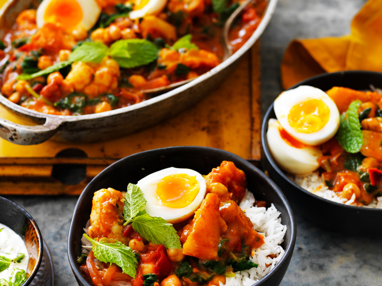 Sri Lankan Chickpea and Vegetable Egg Curry