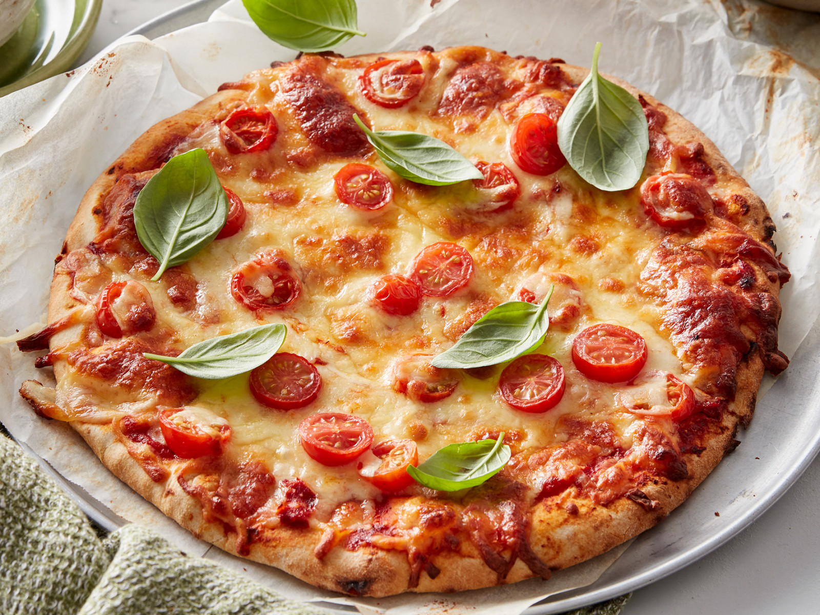 Høj eksponering afkom Mark Margherita Pizza Recipe | myfoodbook Margherita Pizza Recipe