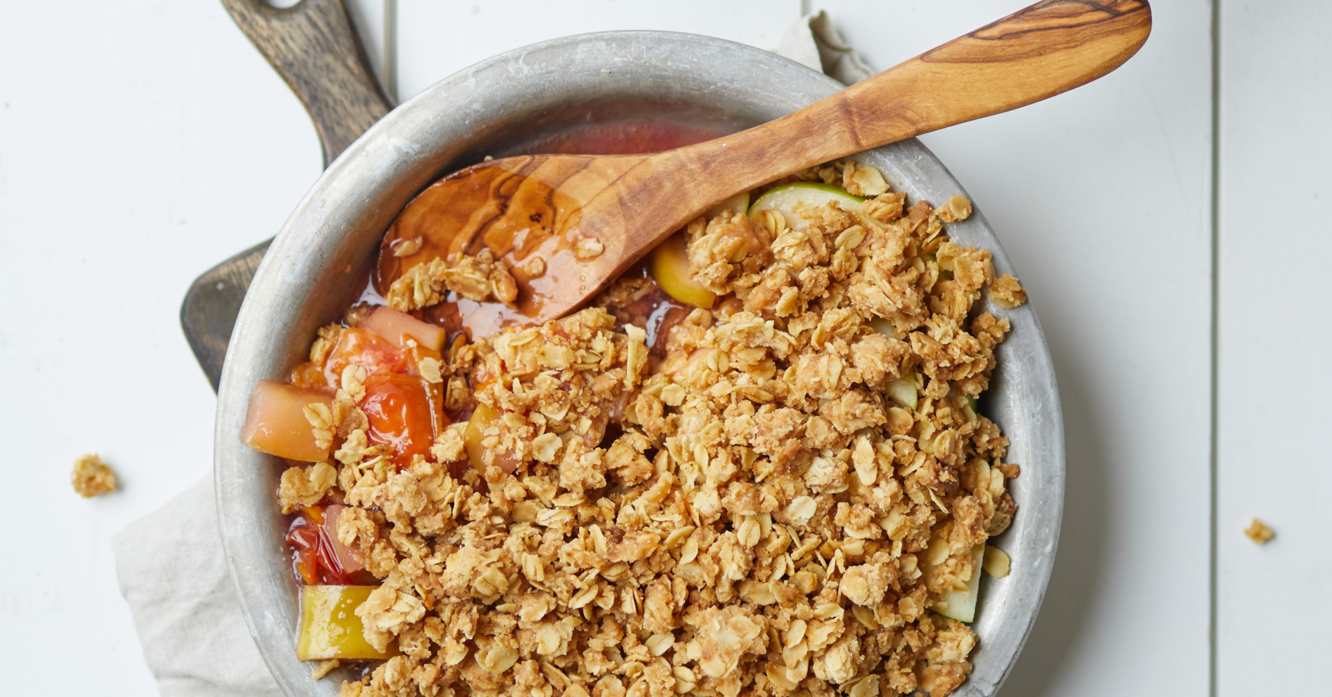ANZAC Apple Plum Crumble Recipe | myfoodbook