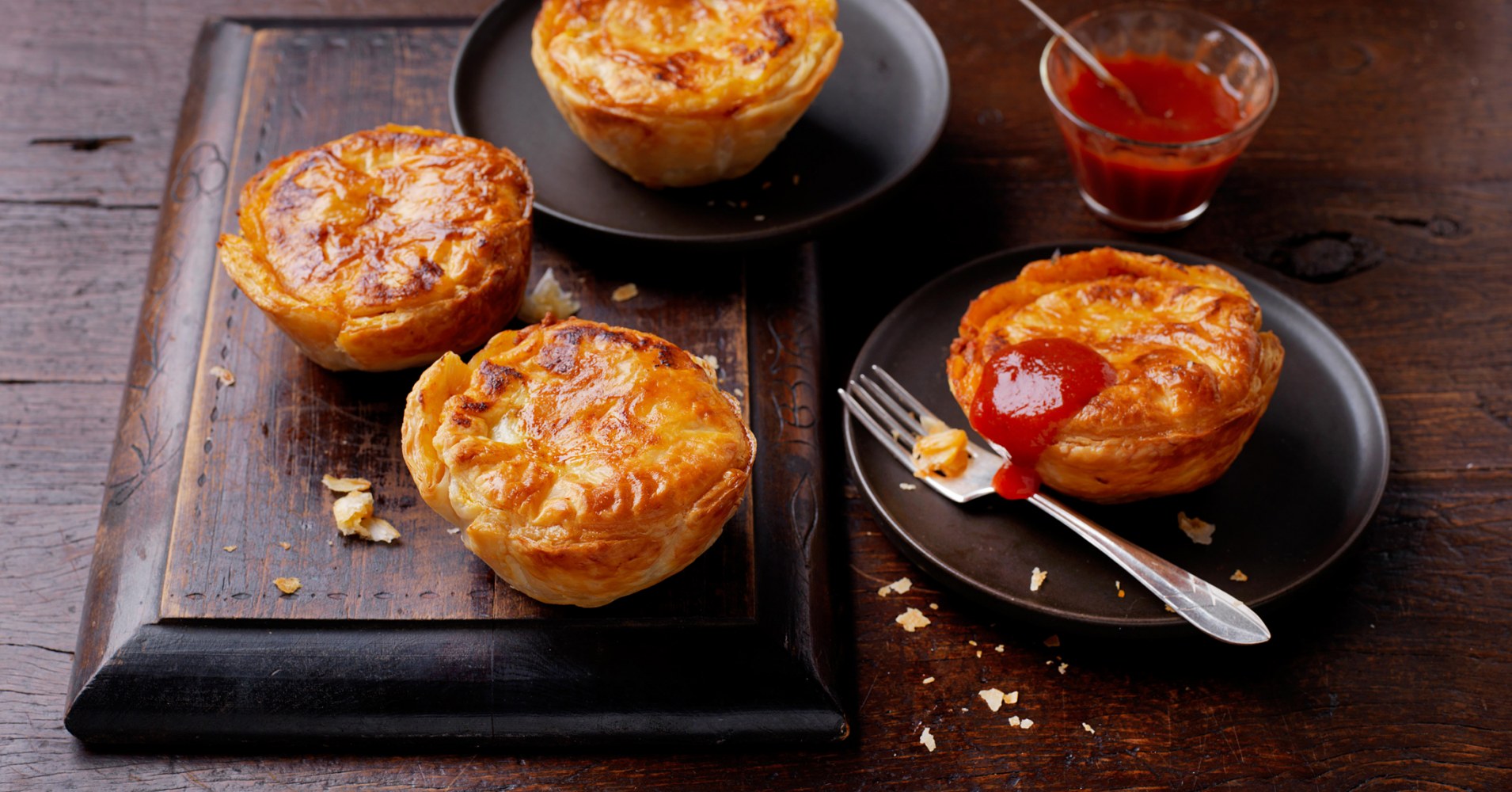 Mini Meat Pie Recipe | myfoodbook