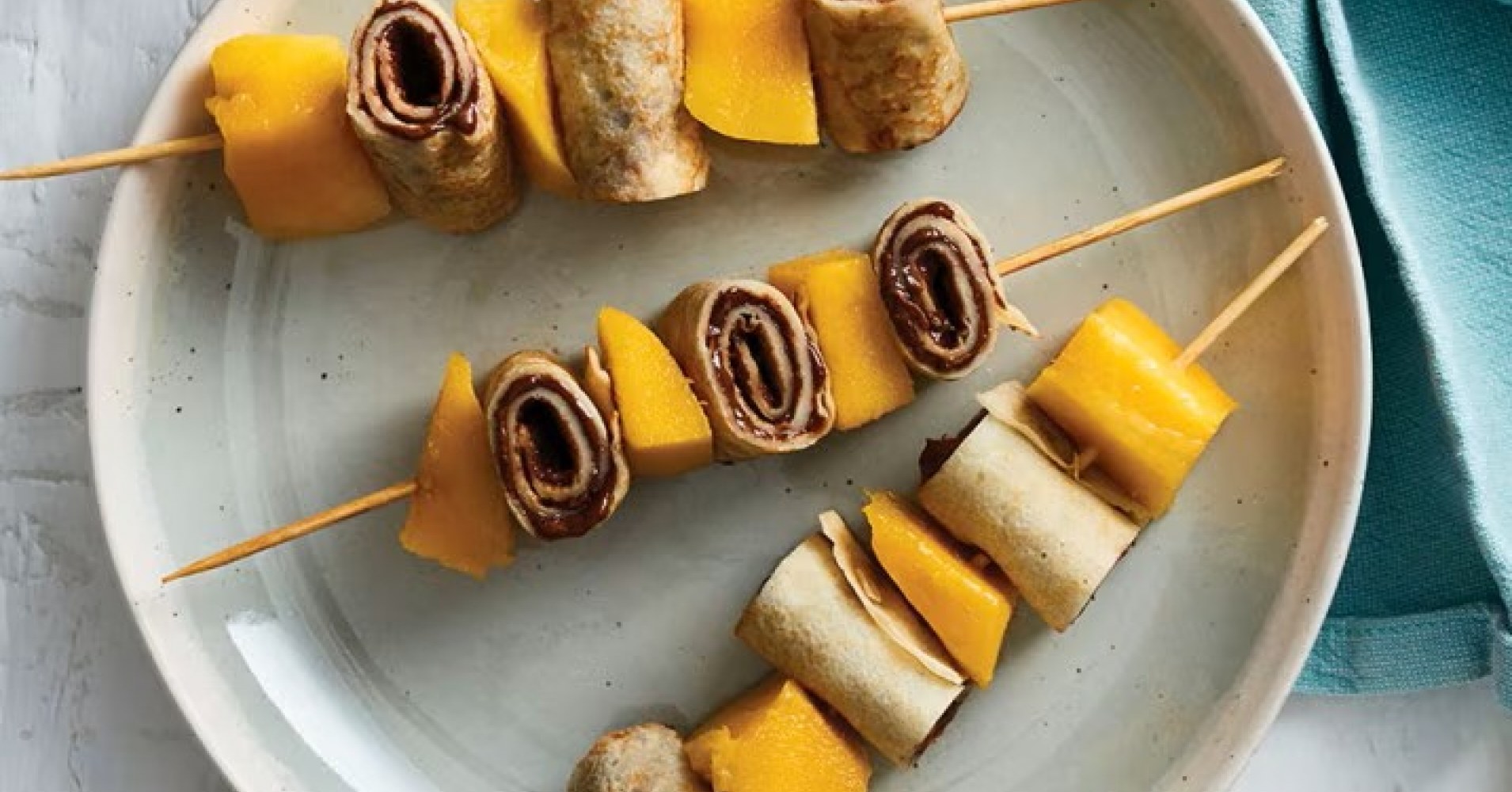 Mango pancake skewers with Nutella Recipe | myfoodbook