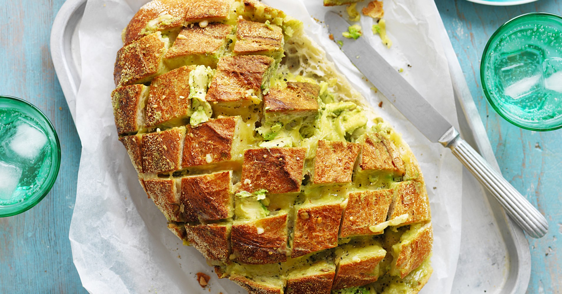 Avocado, Garlic and Cheese Pull-Apart Bread Recipe | myfoodbook | How to make cheese pull apart brea
