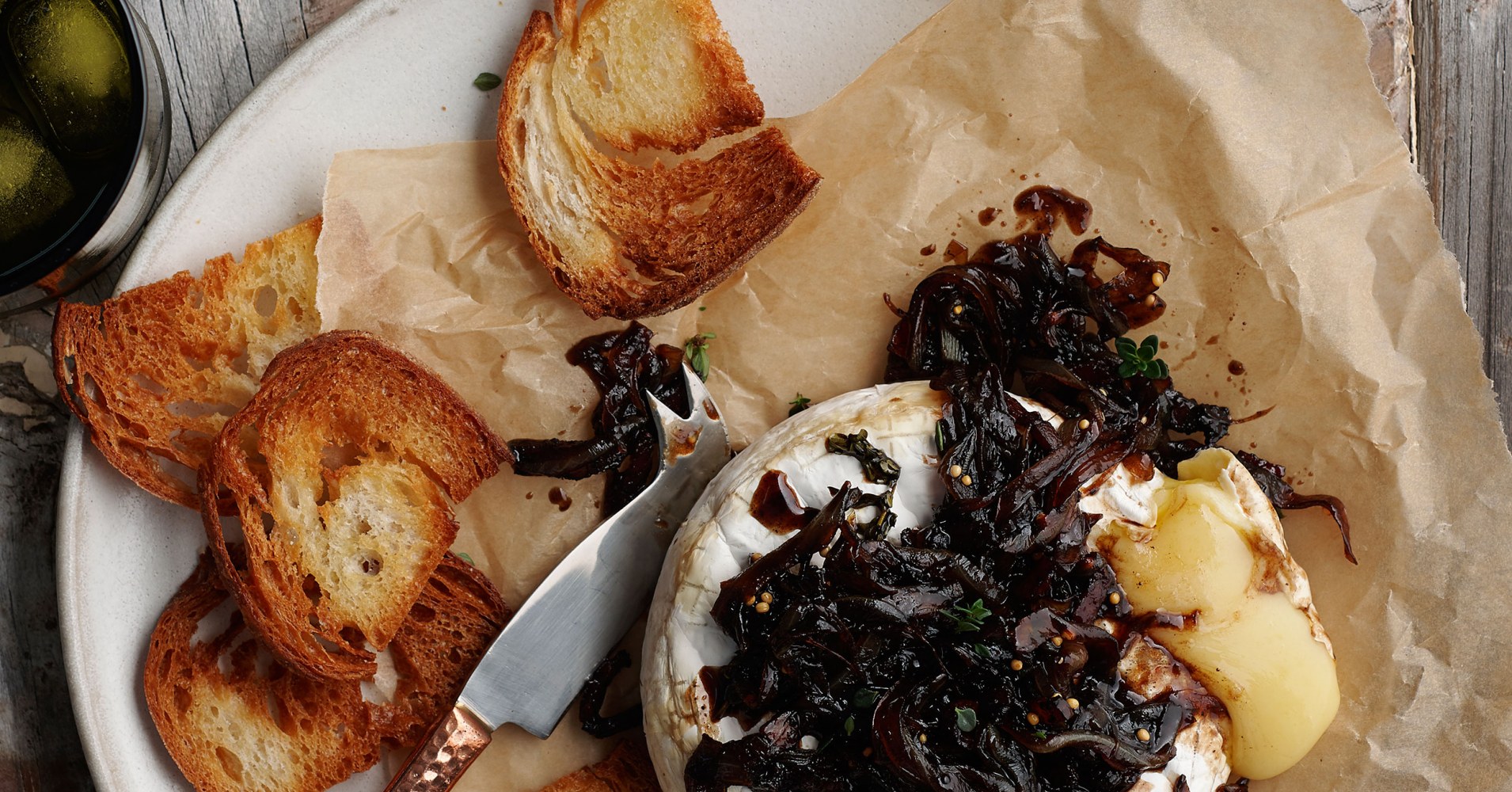 Baked Brie with Maple Bacon and Onion Jam Recipe | myfoodbook