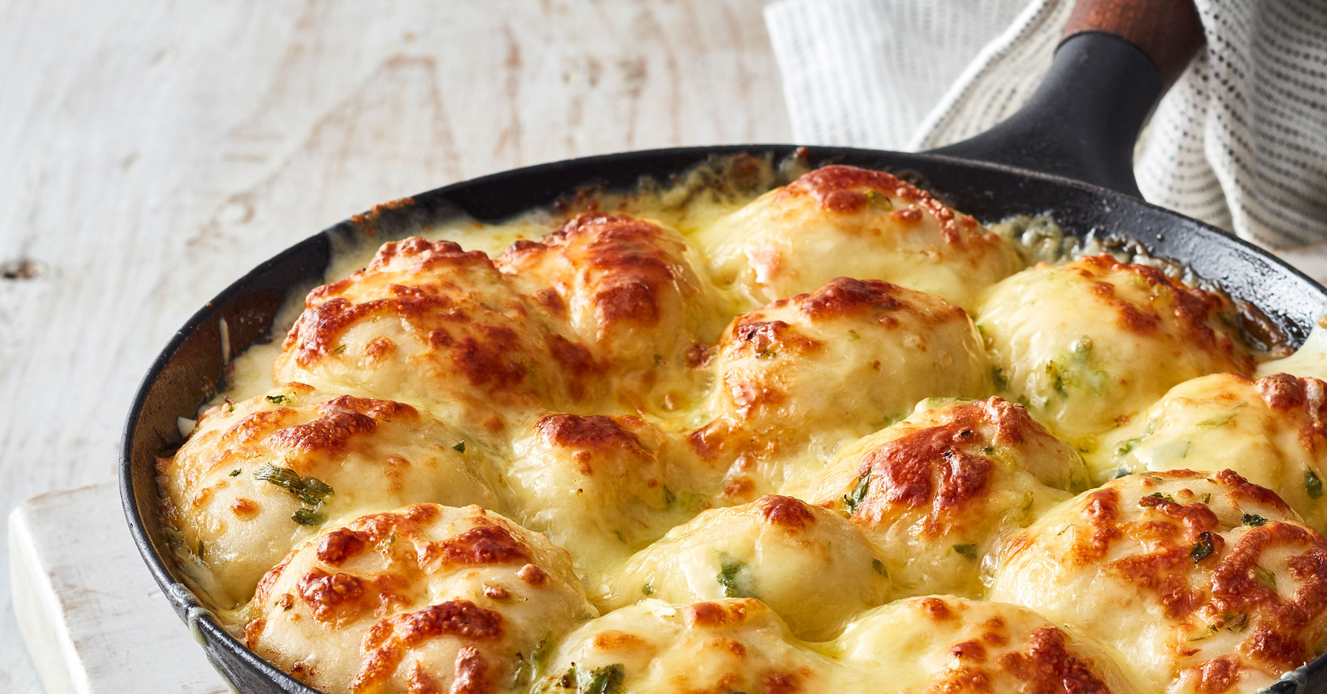 Cheesy Monkey Bread Recipe | myfoodbook | Savoury monkey bread