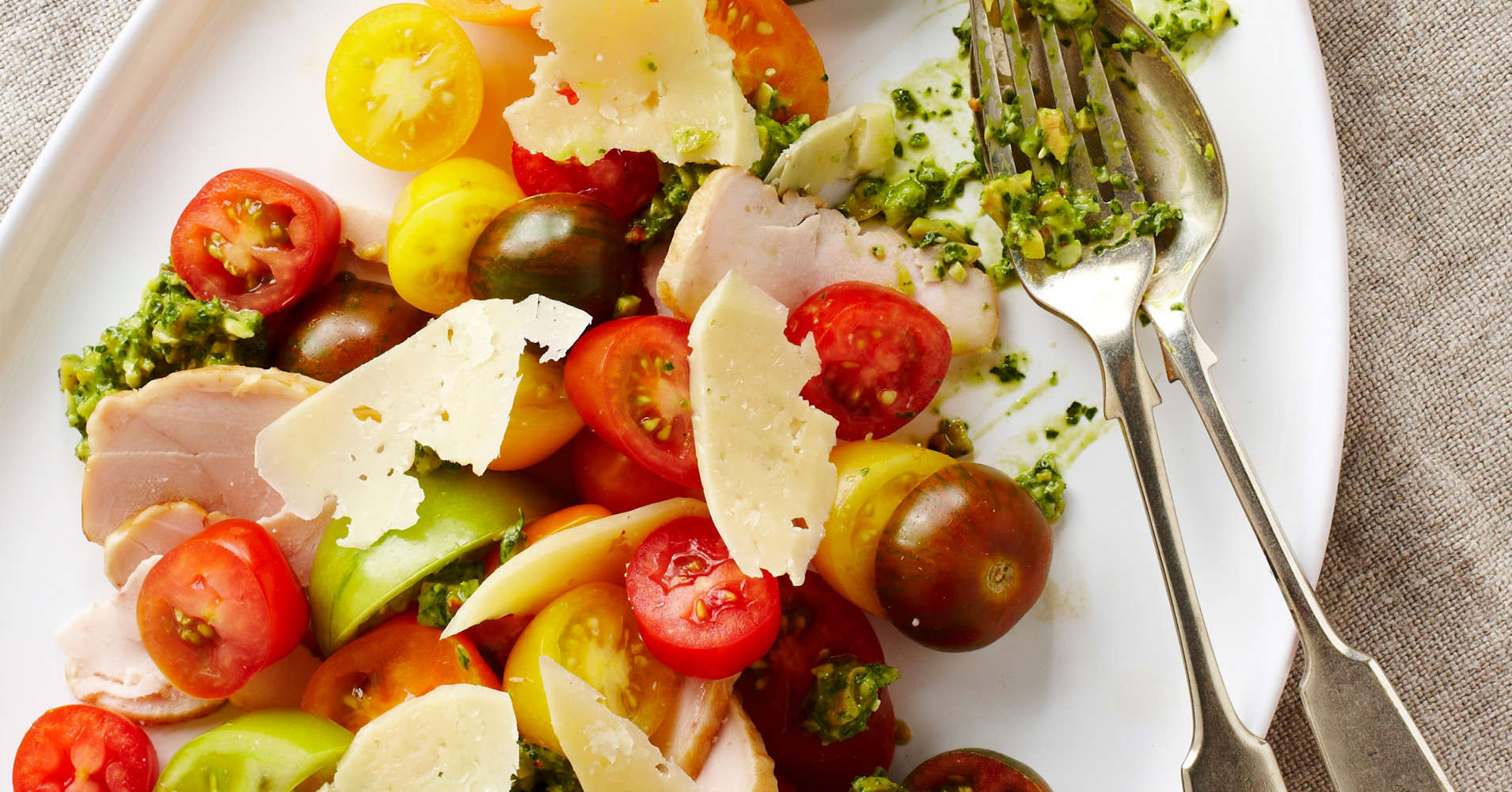 Smoked Chicken and Tomato Salad with Green Olive Salsa Recipe | myfoodbook