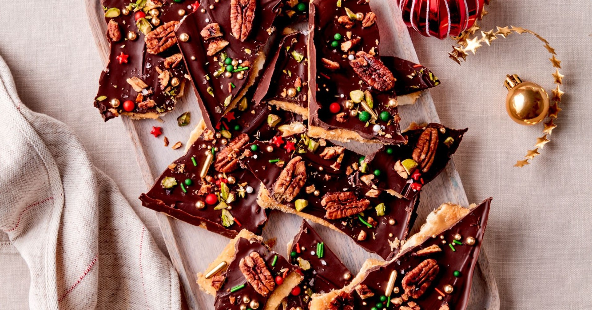 Christmas Crack Recipe | myfoodbook