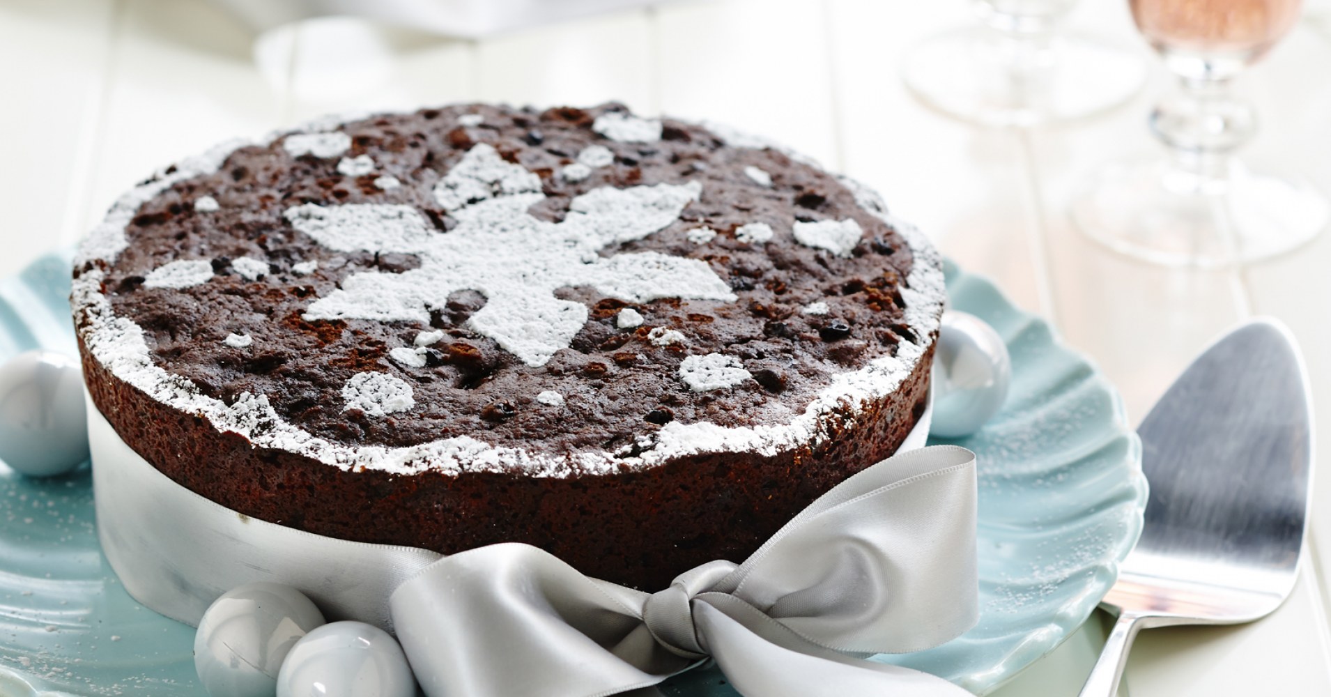 Moist Chocolate Christmas Cake Recipe | myfoodbook