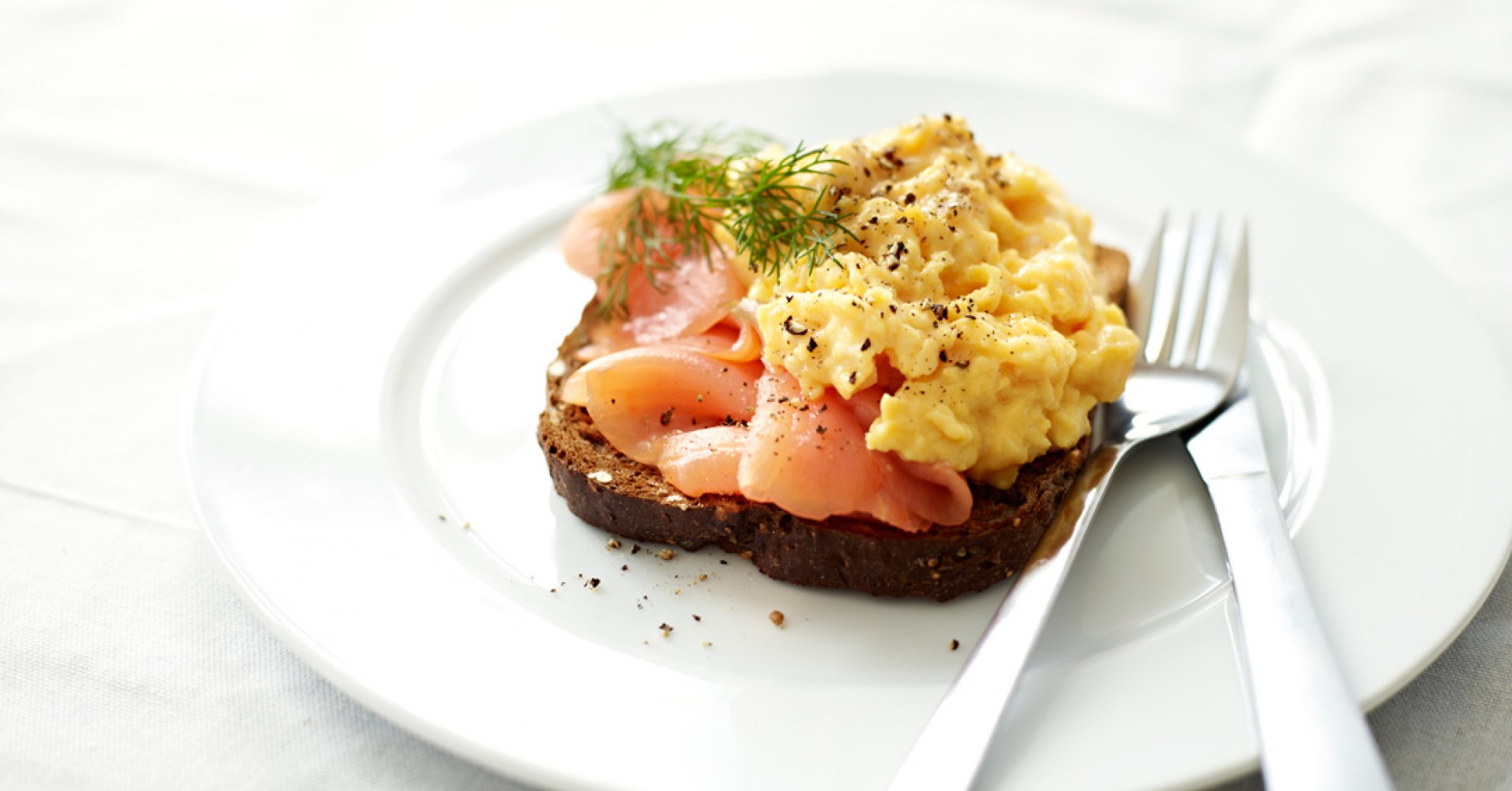How to make scrambled eggs at home step-by-step | myfoodbook