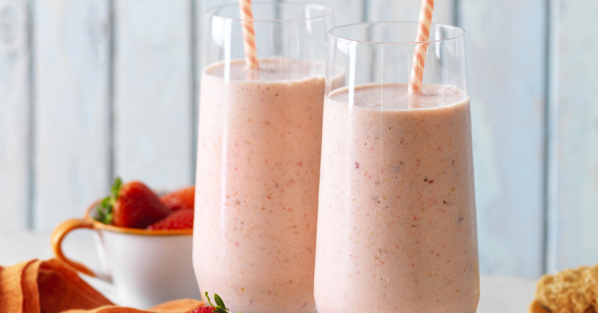 Weet-Bix Berry Smoothie Recipe | myfoodbook