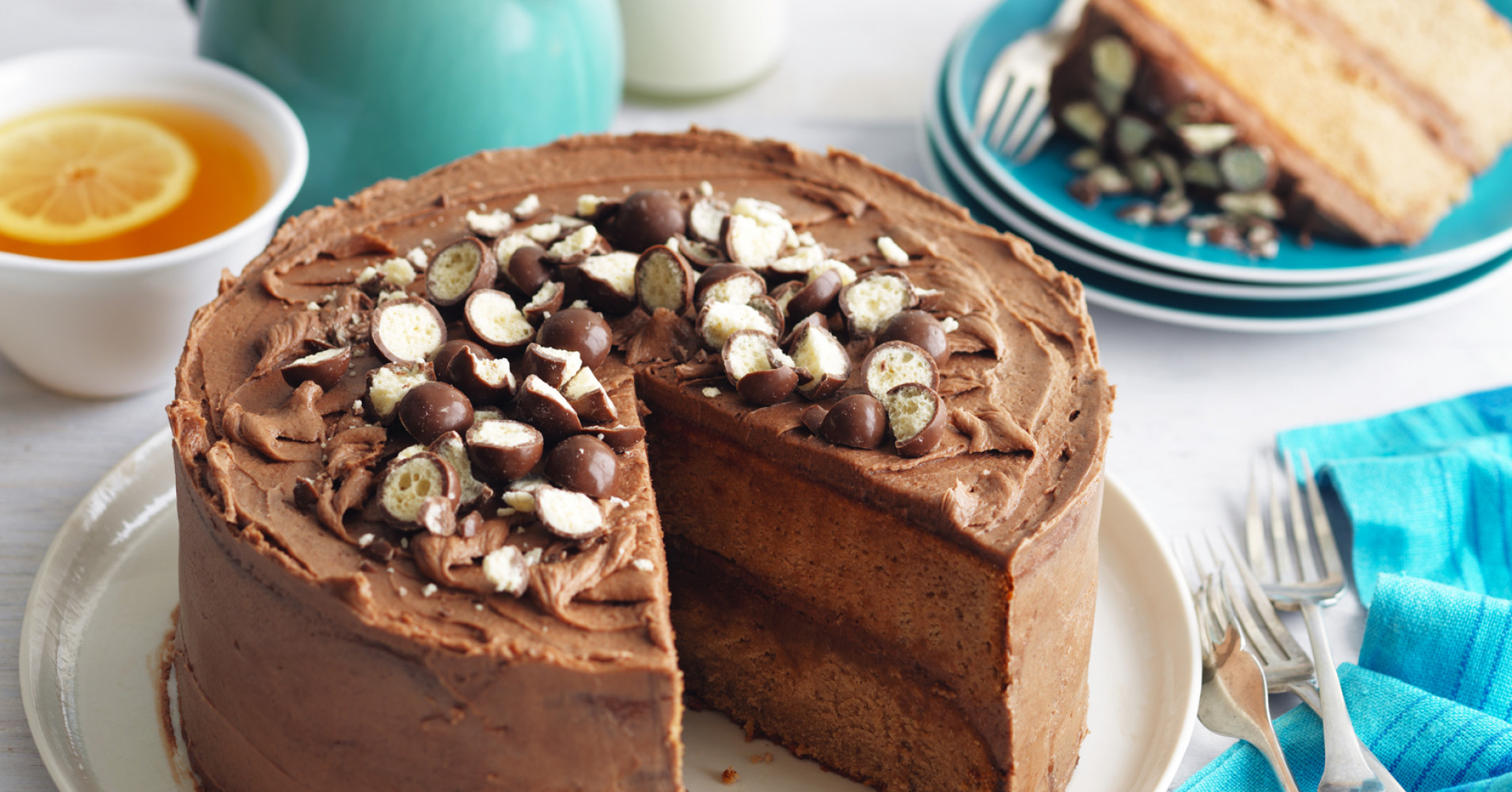 Malted Milk Cake with Malted Frosting Recipe | myfoodbook | Impressive chocolate cake