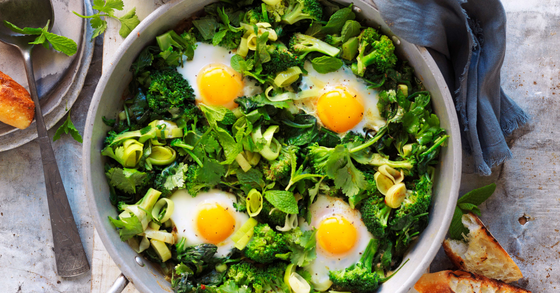 Green Shakshuka Recipe | myfoodbook