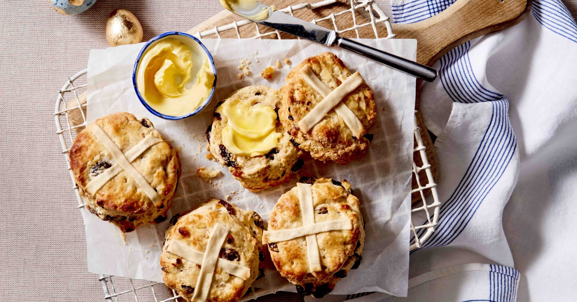 Hot Cross Scones Recipe | myfoodbook