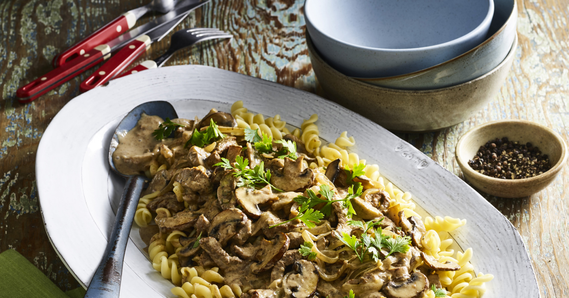 Quick Beef and Mushroom Stroganoff Recipe | myfoodbook