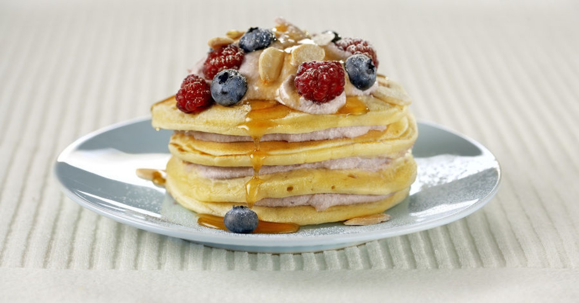 Berry Ricotta Hotcakes Recipe | myfoodbook | Easy ricotta pancakes