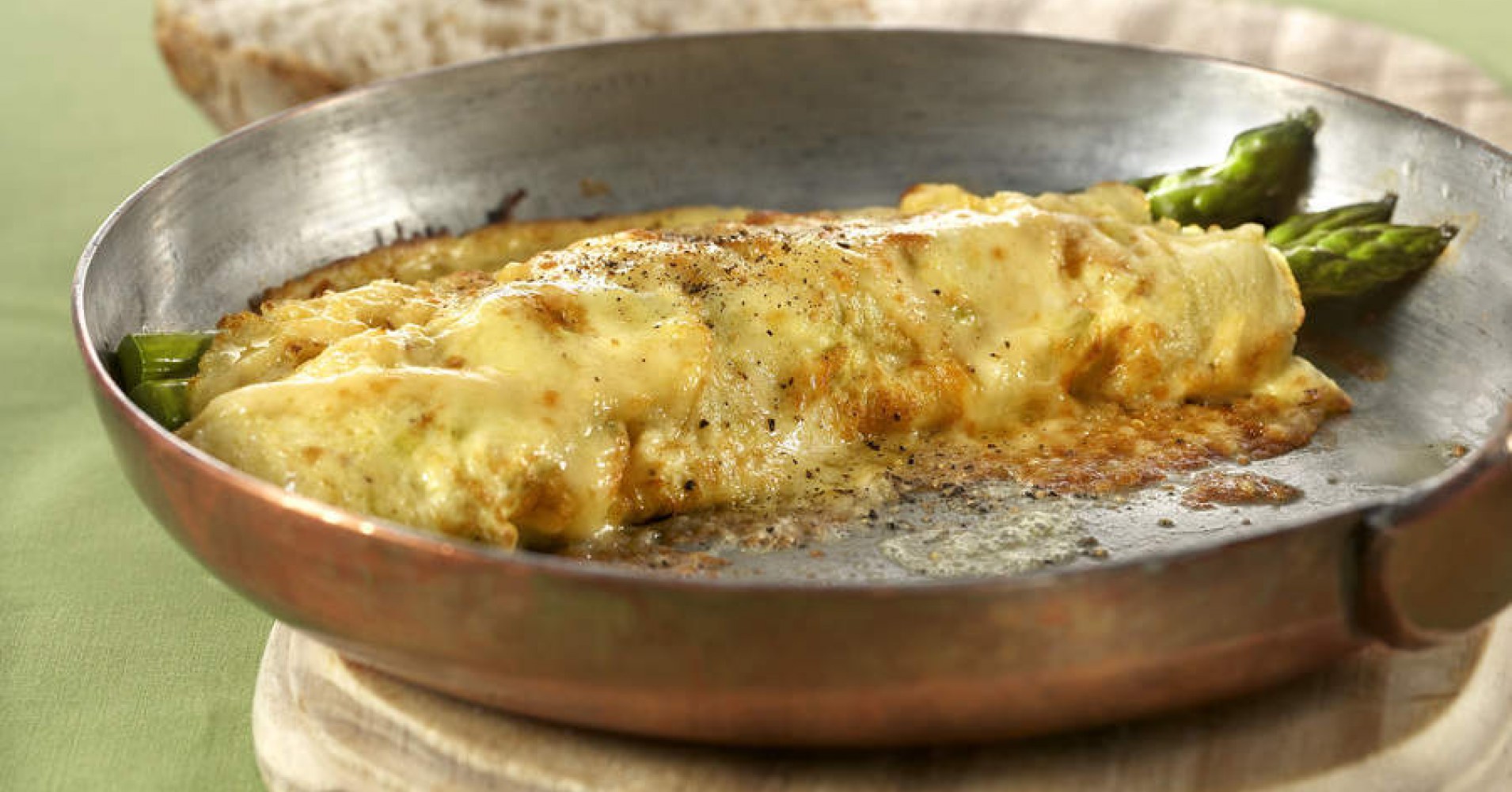 Cheesy Asparagus Omelette Recipe | myfoodbook | Make a cookbook with Perfect Italiano recipes