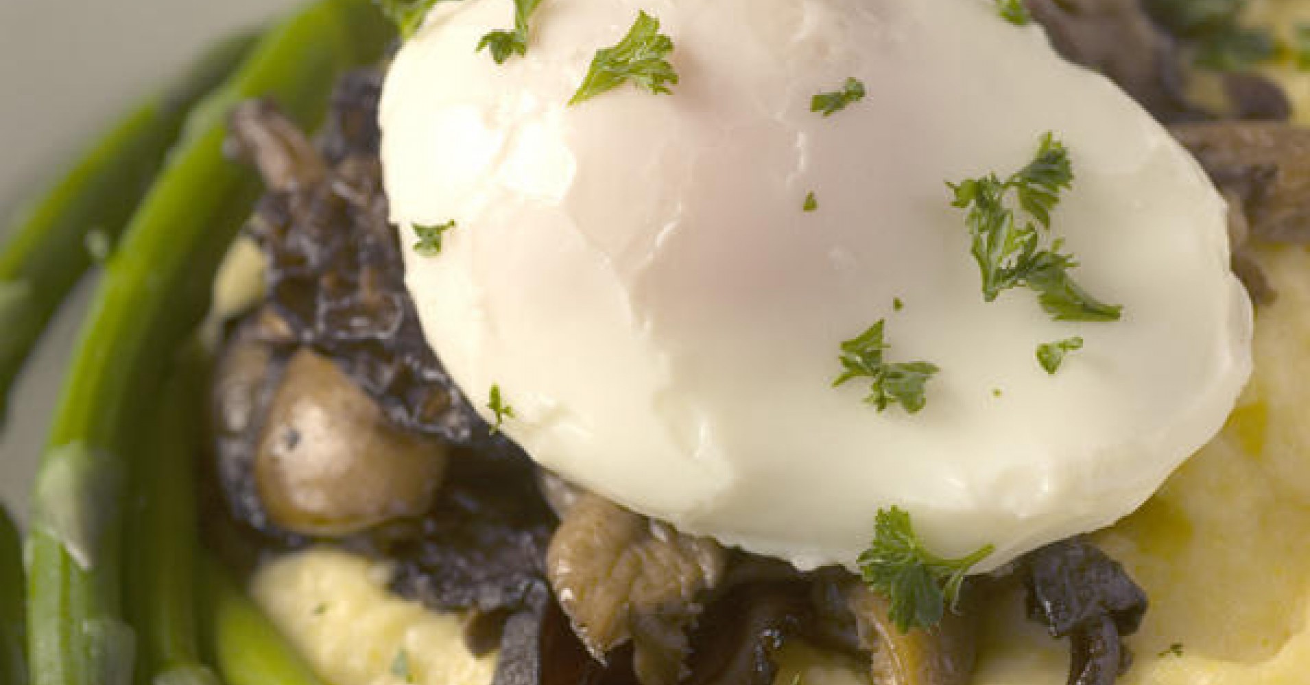 Soft Polenta with Field Mushrooms and Poached Egg Recipe | myfoodbook