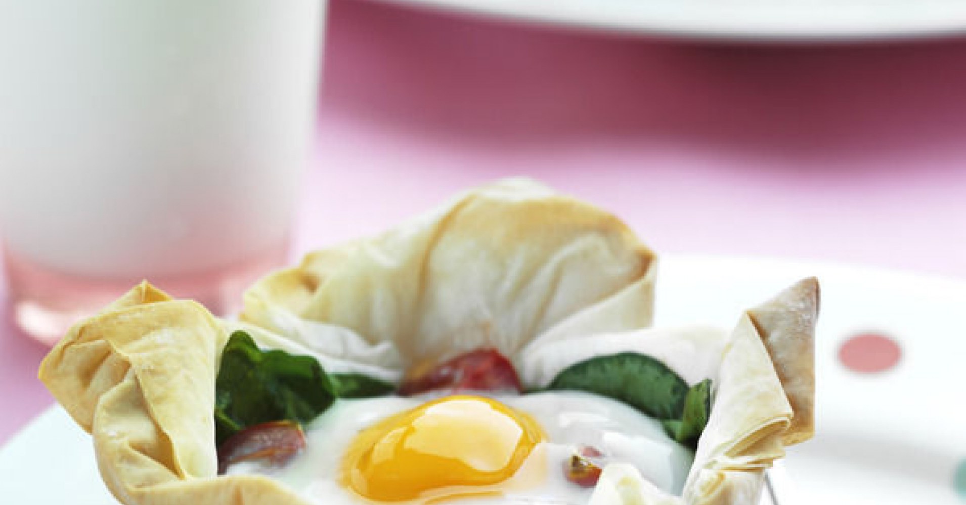 Easy Egg & Tomato Tarts Recipe | myfoodbook