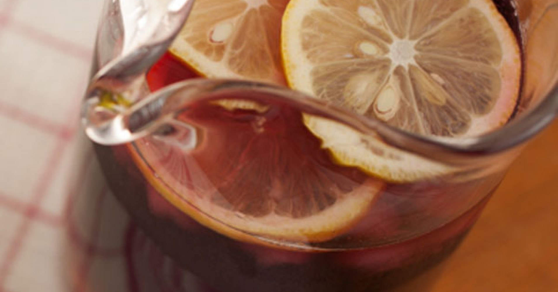 Peach Sangria Recipe | myfoodbook