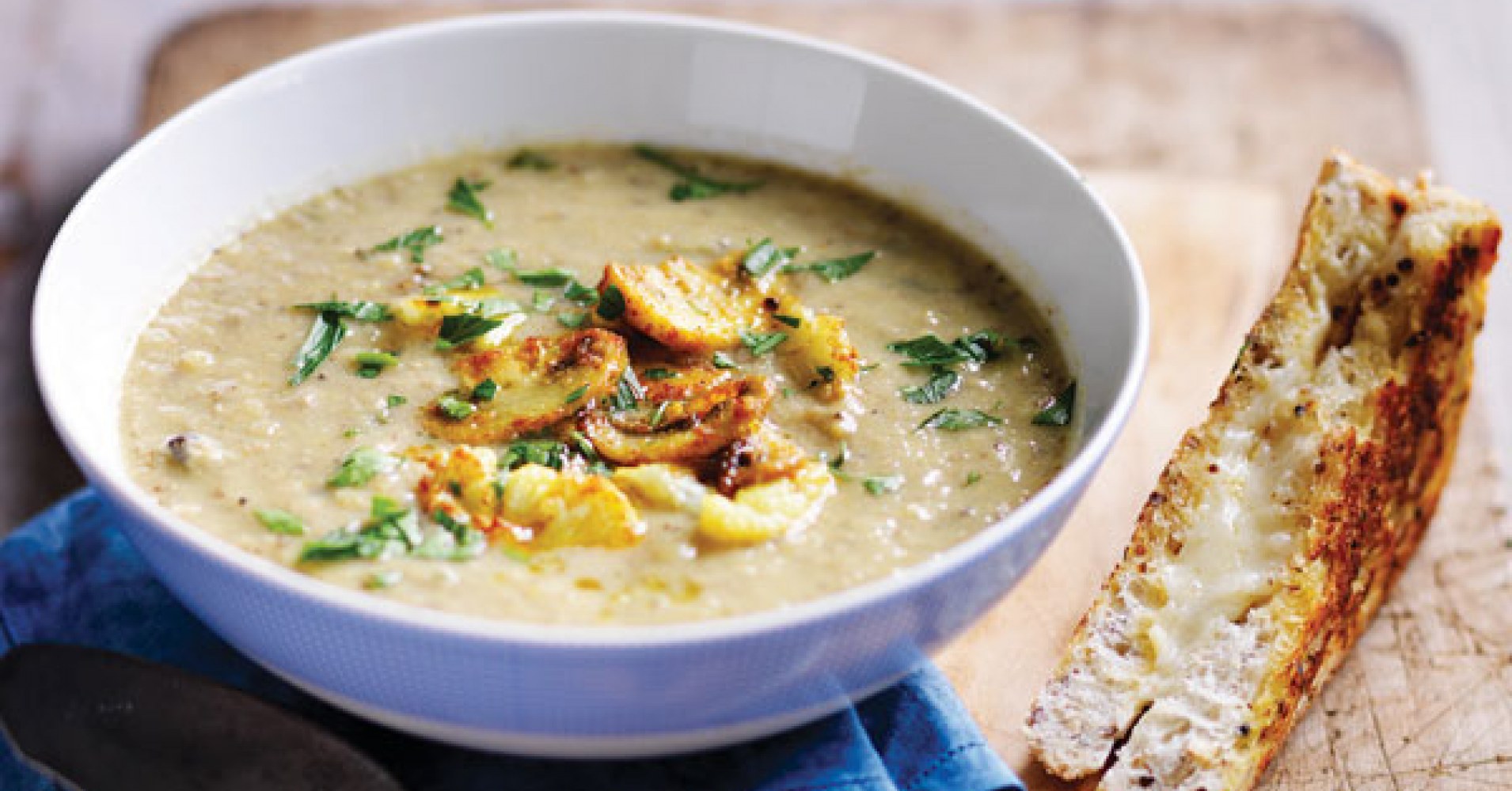 Roasted Mushroom & Cauliflower Soup Recipe | myfoodbook | Healthy mushroom soup