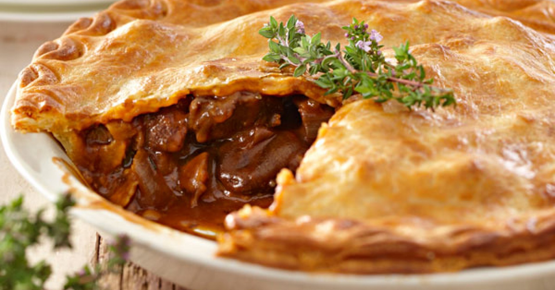 Chunky Beef Pie Recipe | myfoodbook | Make a cookbook with Everyday ...