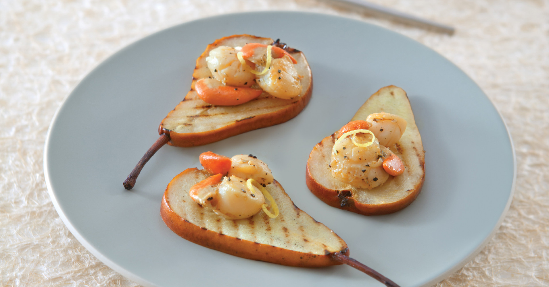 BBQ Beurre Bosc Pears with Vanilla Seared Scallops Recipe | myfoodbook