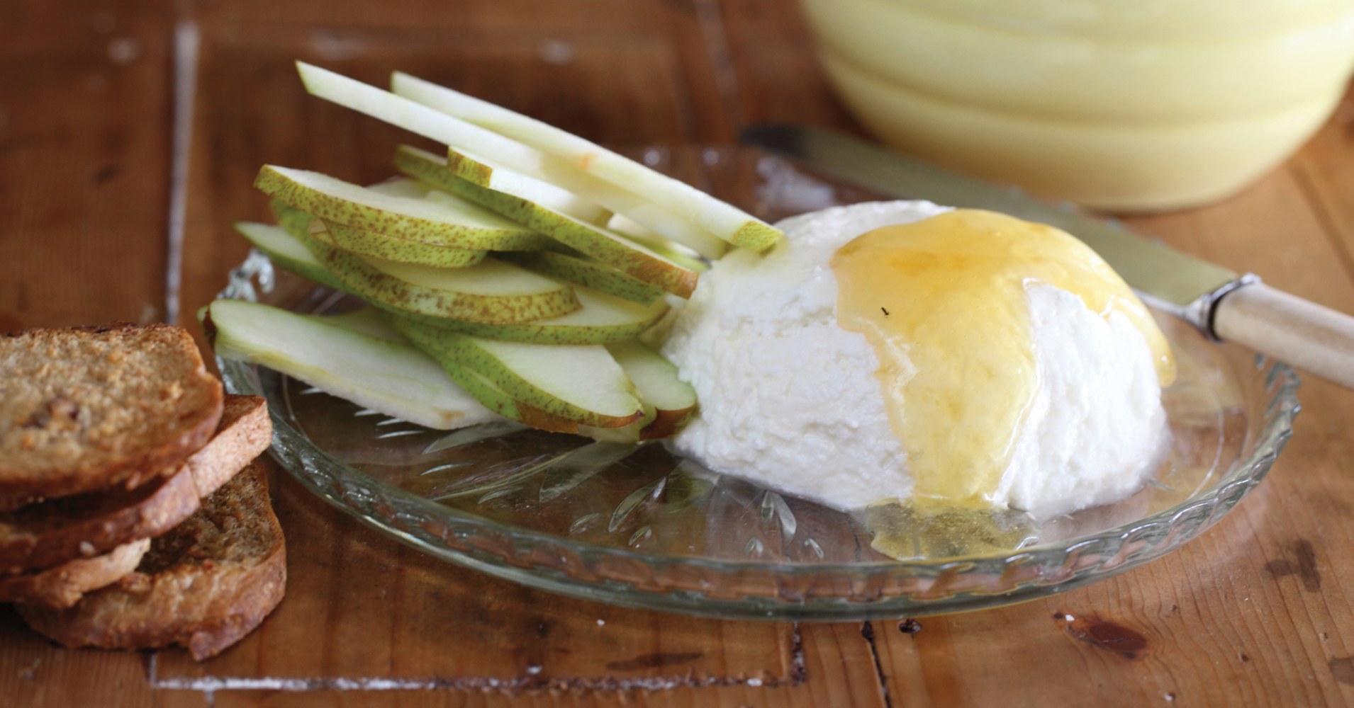 Ricotta, Honey and Pears Recipe | myfoodbook