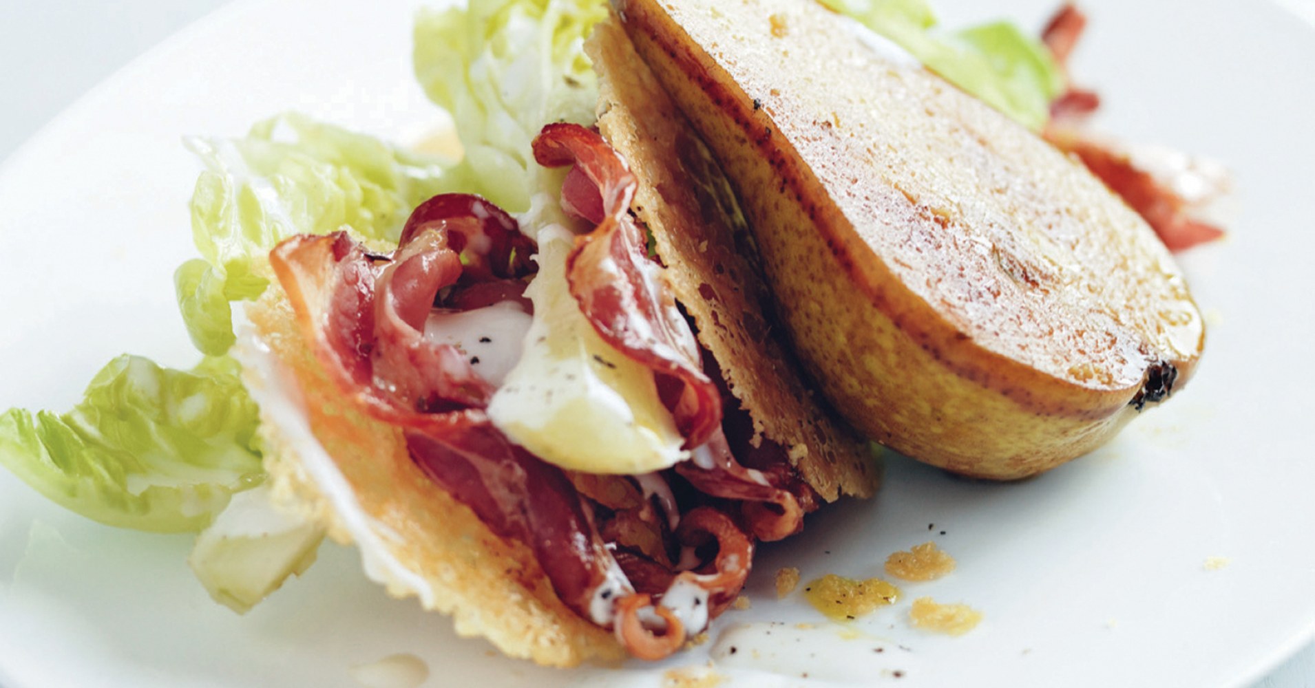Roasted Pear and Pancetta Salad with Parmesan Wafers Recipe | myfoodbook