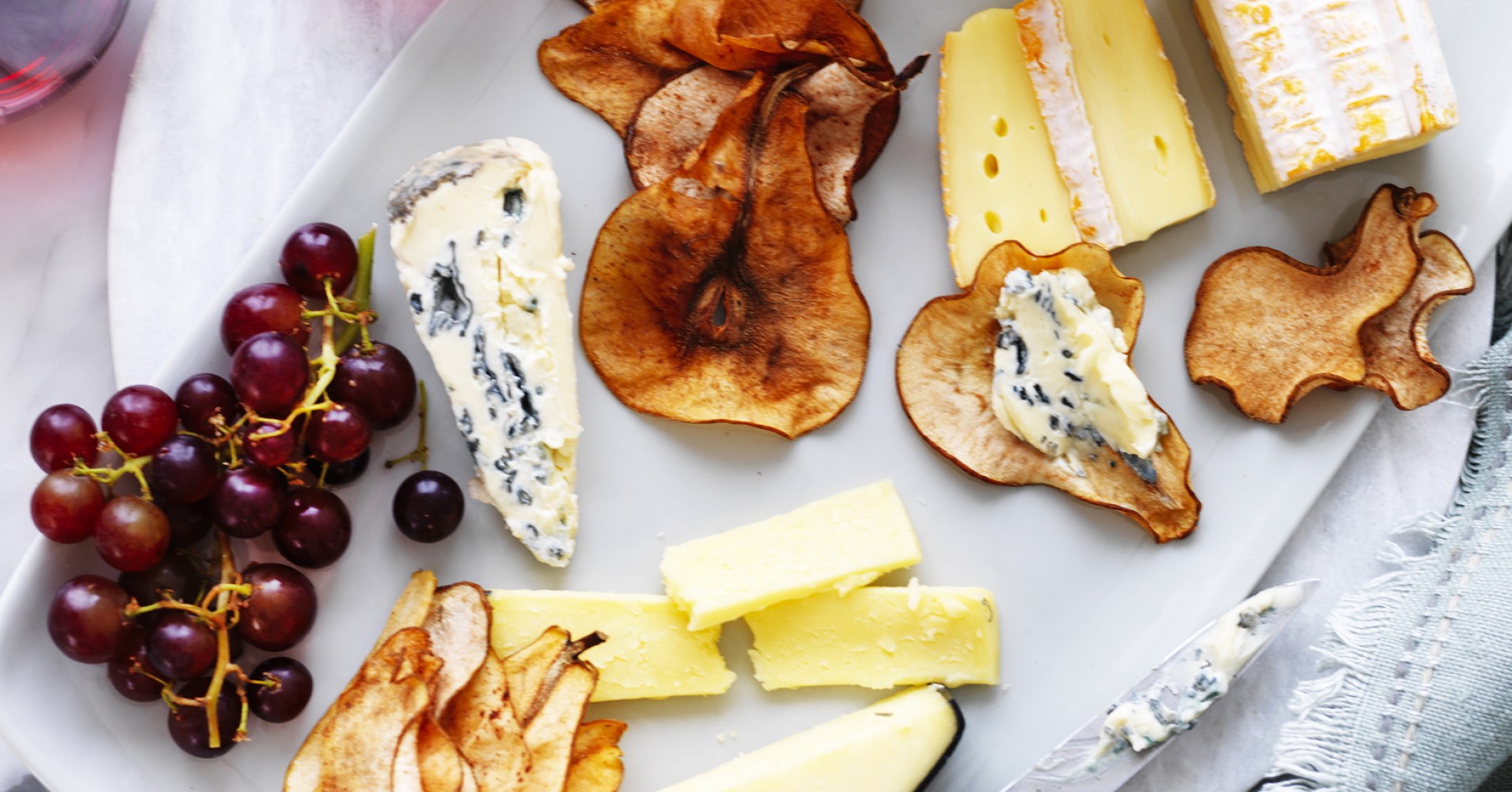 Roasted Cinnamon and Maple Pear Chips Recipe | myfoodbook | How to make pear chips