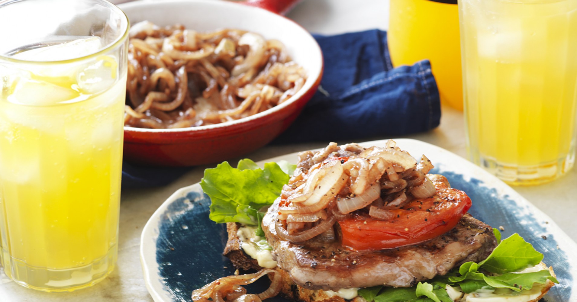 Steak, Tomato and Sweet Onion Open Sandwiches Recipe | myfoodbook | Best steak sandwich recipe