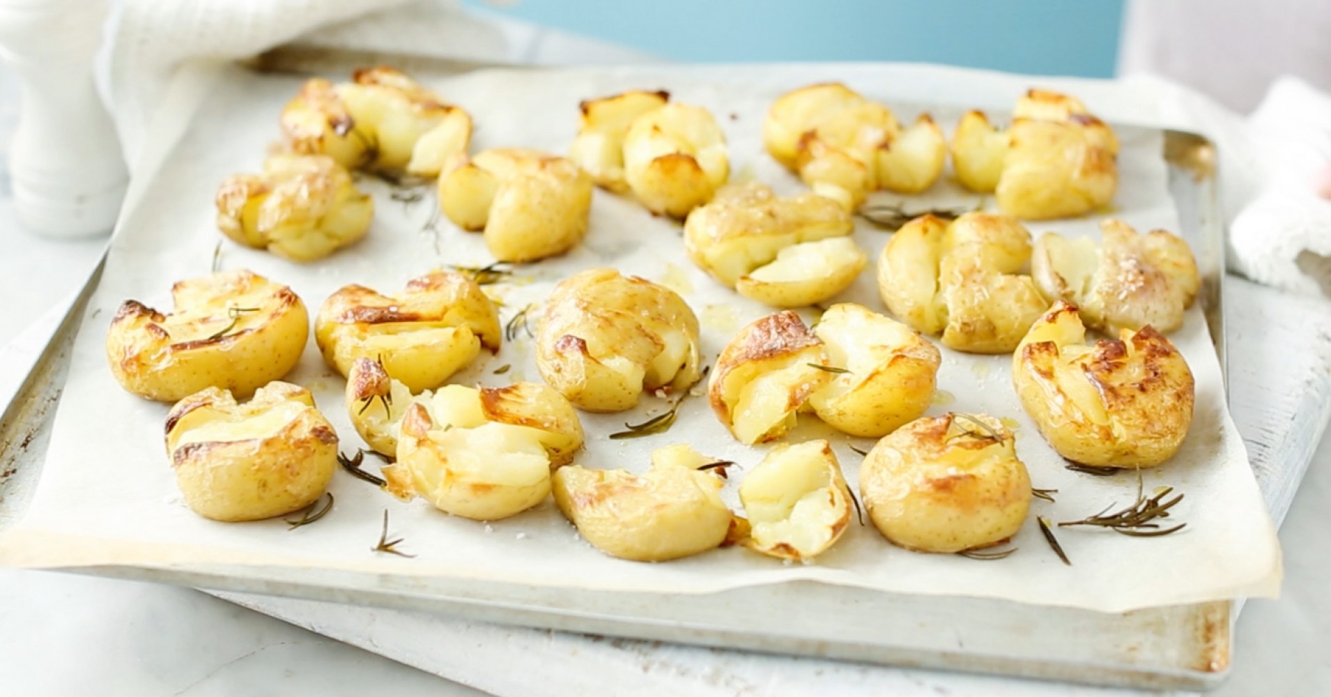 Crispy Smashed Potatoes Recipe | myfoodbook | Best crispy smashed potatoes