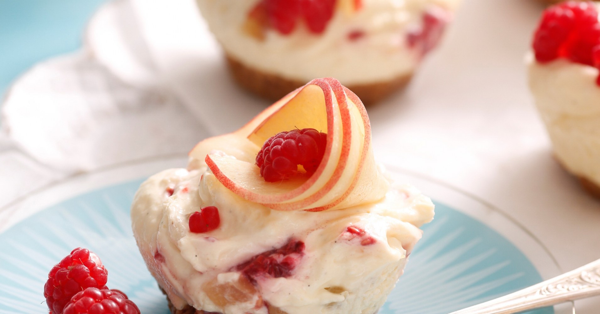 Peach and Raspberry Chilled Cheesecakes Recipe | myfoodbook