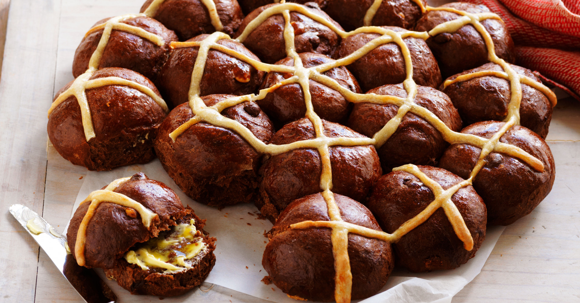 Triple chocolate hot cross bun pull apart Recipe | myfoodbook | Best hot cross bun recipe Australia