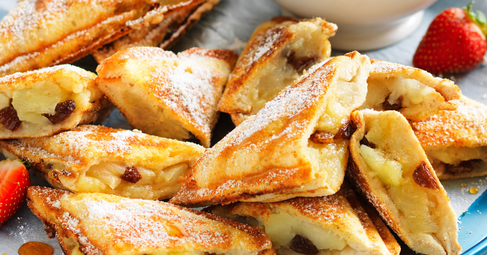 Traditional Hot Apple Pie Jaffles Recipe | myfoodbook | Jaffle apple pie recipe