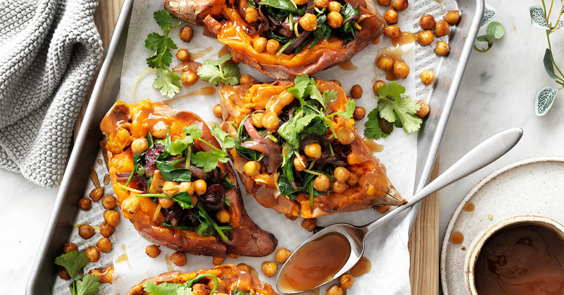 Baked Sweet Potatoes with Spinach, Chickpeas and Currants Recipe | myfoodbook | Vegan Baked Sweet Po