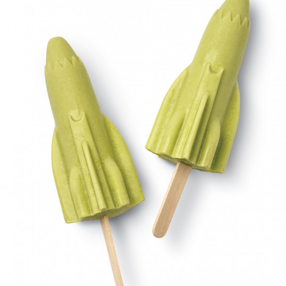 Pine-Lime Ice Pops - quick ice pop recipe made with the Boss To Go personal blender