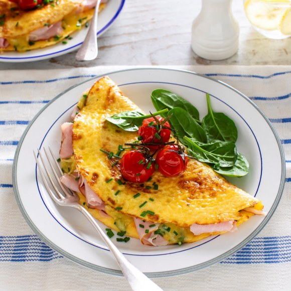 Fluffy Cheese & Ham Omelette
