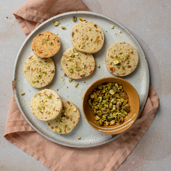 Vegan Pistachio Shortbread Cookies